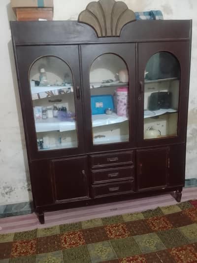 bartano wali almari