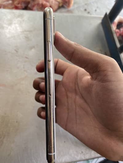 Apple iPhone X (face off) battery change 256 pta
