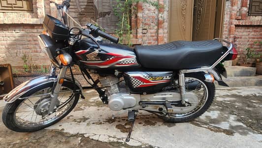 Honda CG125 2024 model 16649km