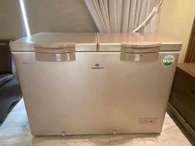 DAWLANCE DOUBLE DOOR FREEZER