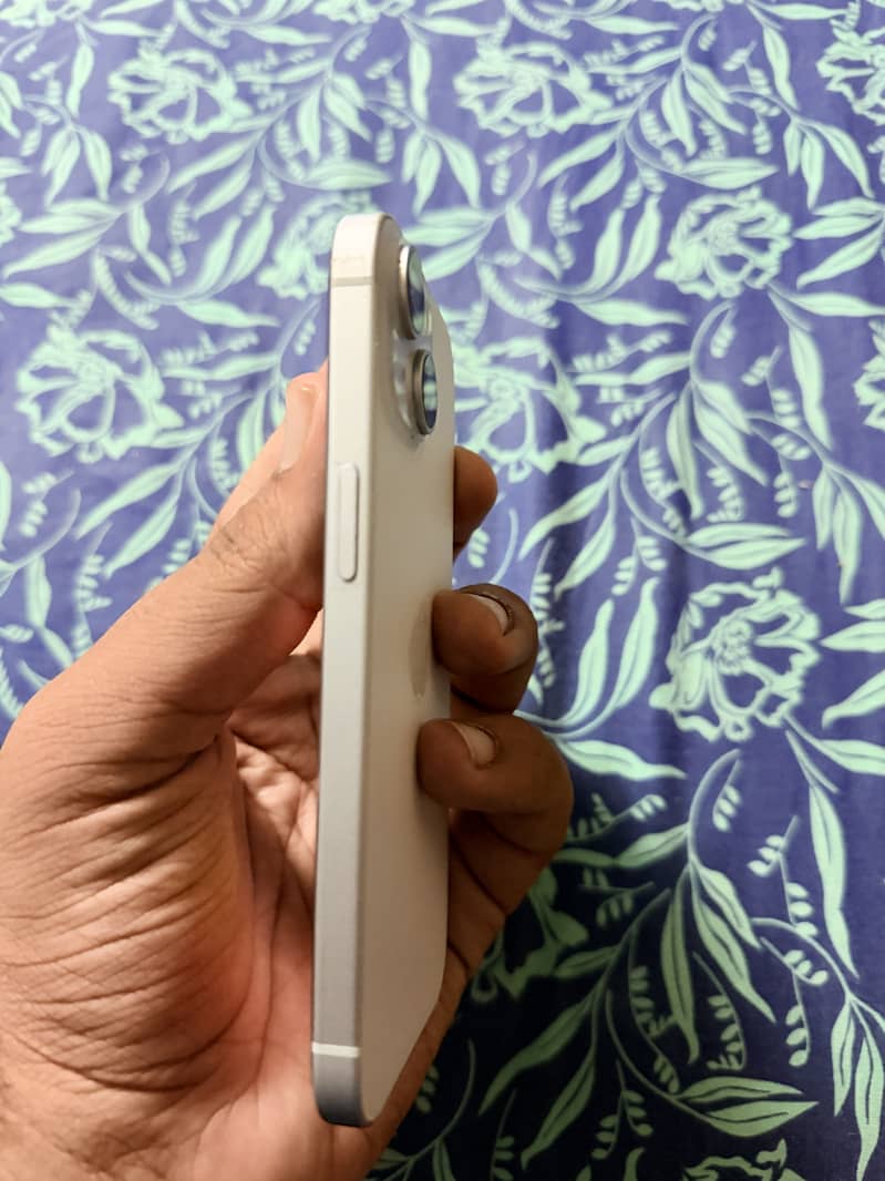 Apple iPhone 15 1