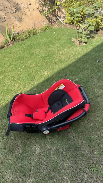 Bravo Baby Car Seat & Portable Carry Cot - Excellent Condition