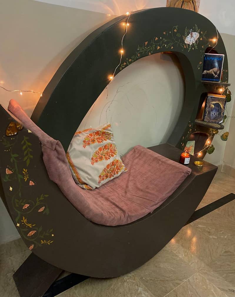 Reading nook 1