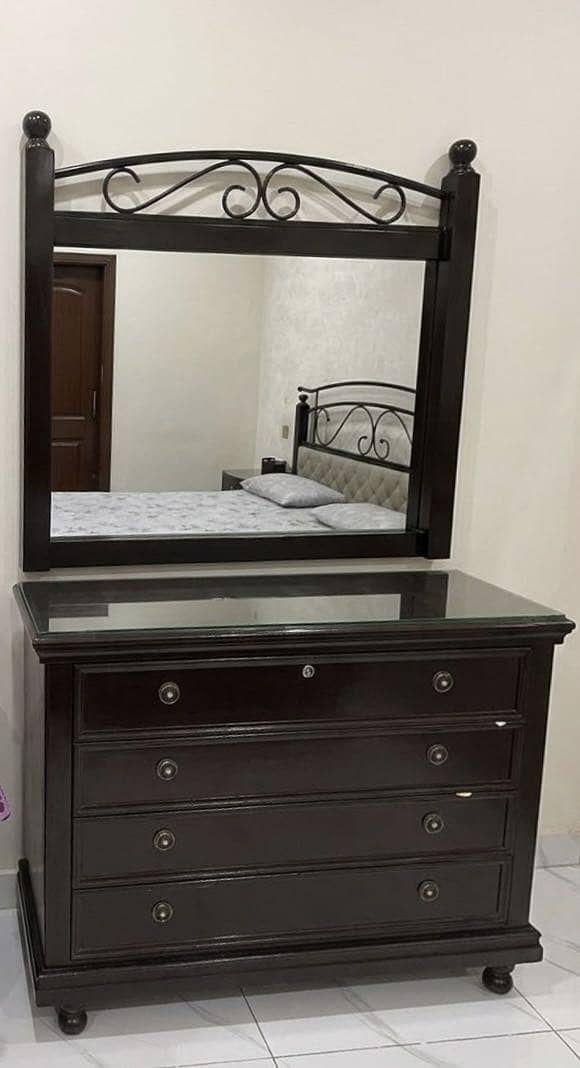 Complete Double Bed Set with Dressing & Side Tables 1