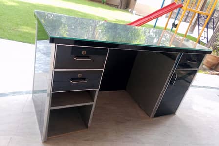 Super UV Sheet Office Table