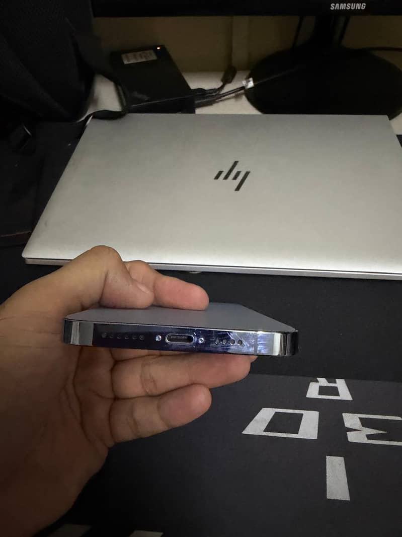 Apple iPhone 13 Pro Max 3