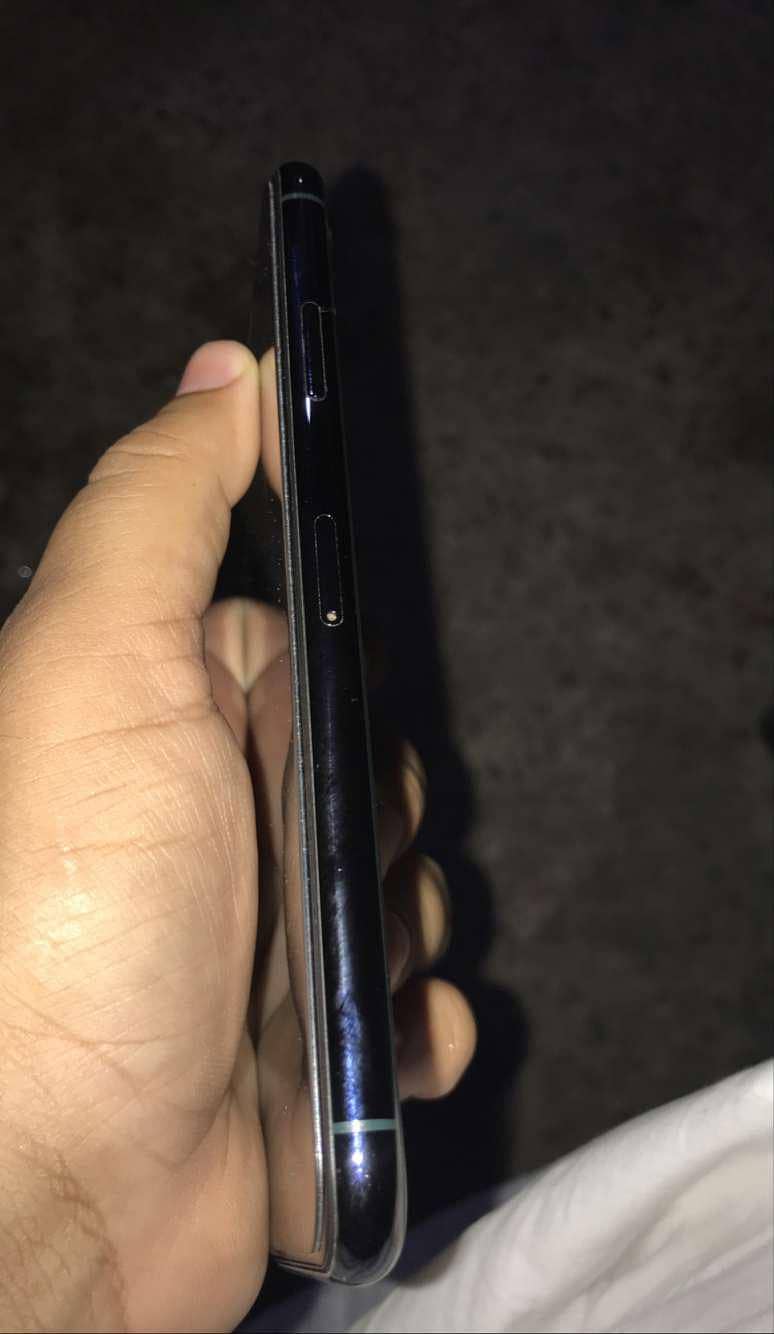 Apple iPhone 11 Pro Max 2