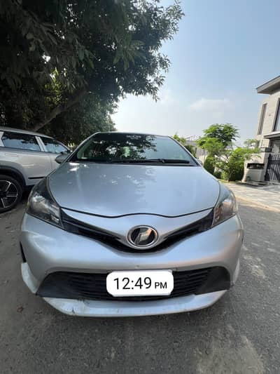 Toyota Vitz 2015