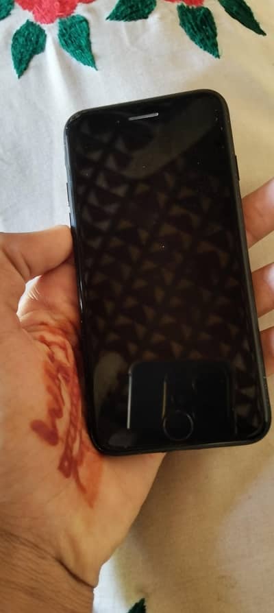 Apple iPhone 7