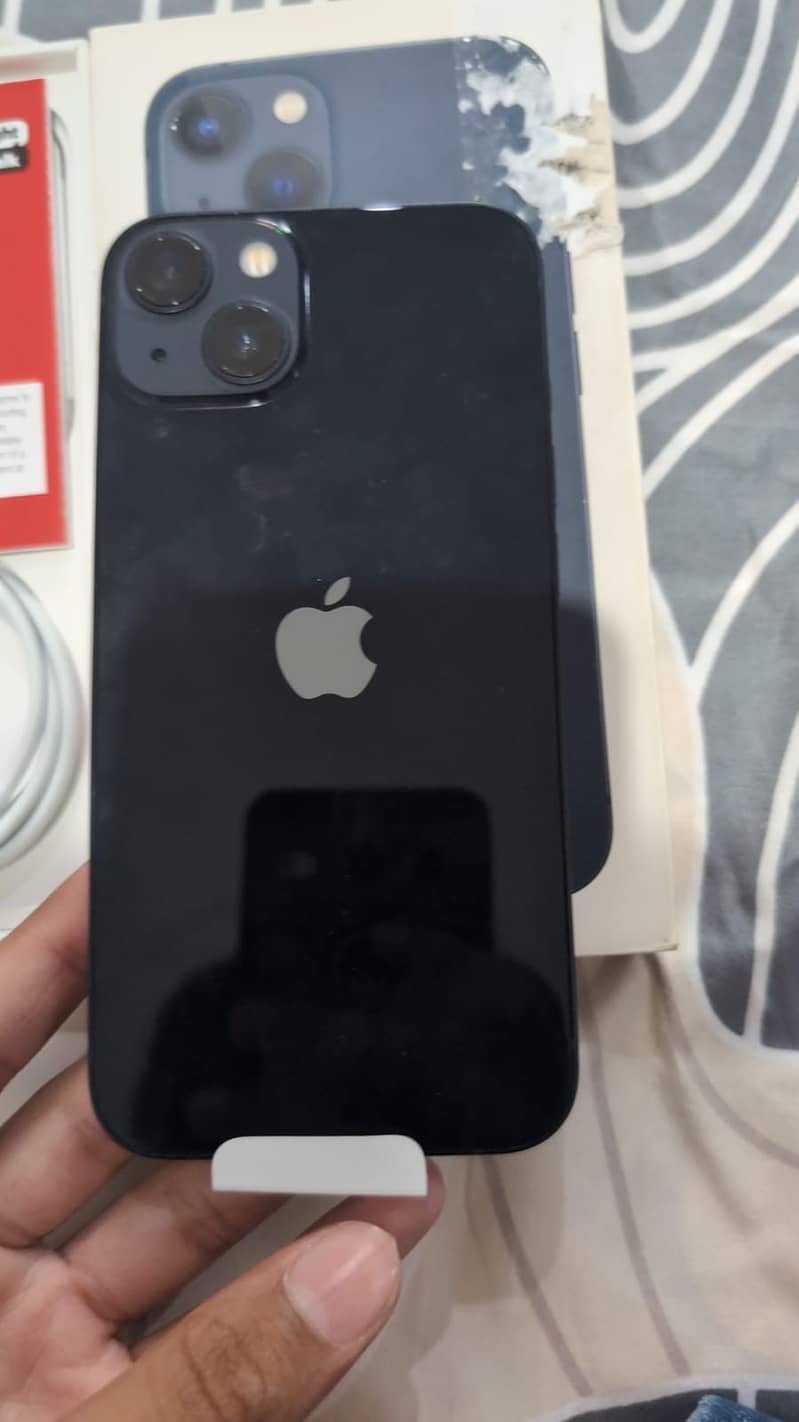 iPhone 13 1