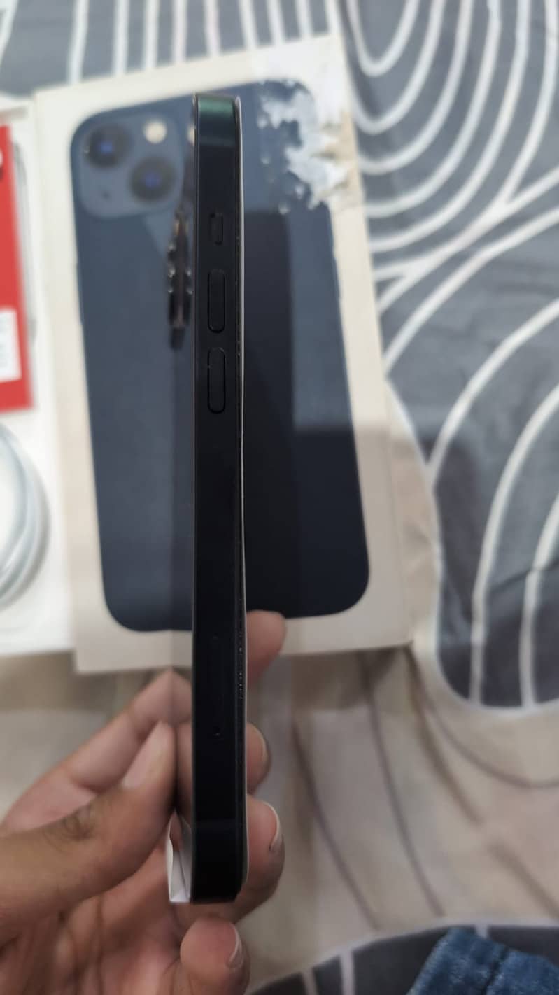 iPhone 13 2