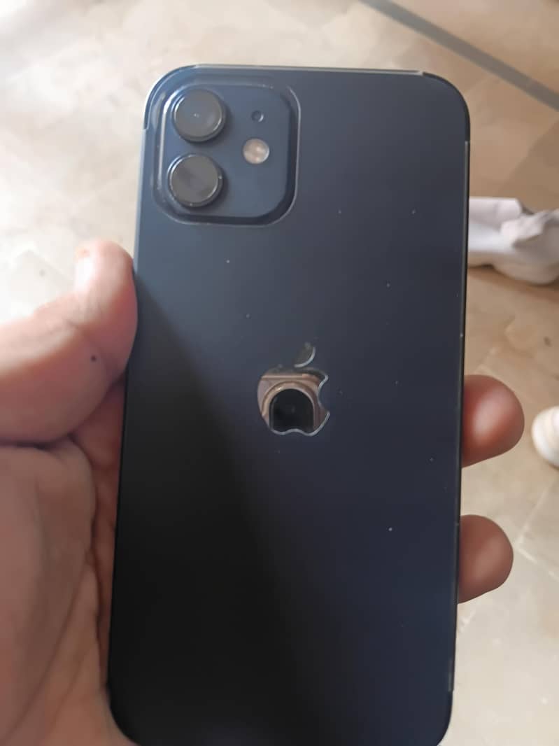 Apple iPhone 12 1