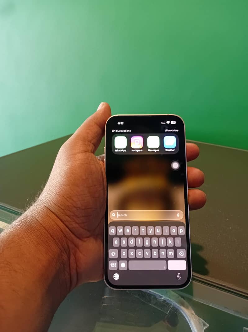 Apple iPhone 13 2
