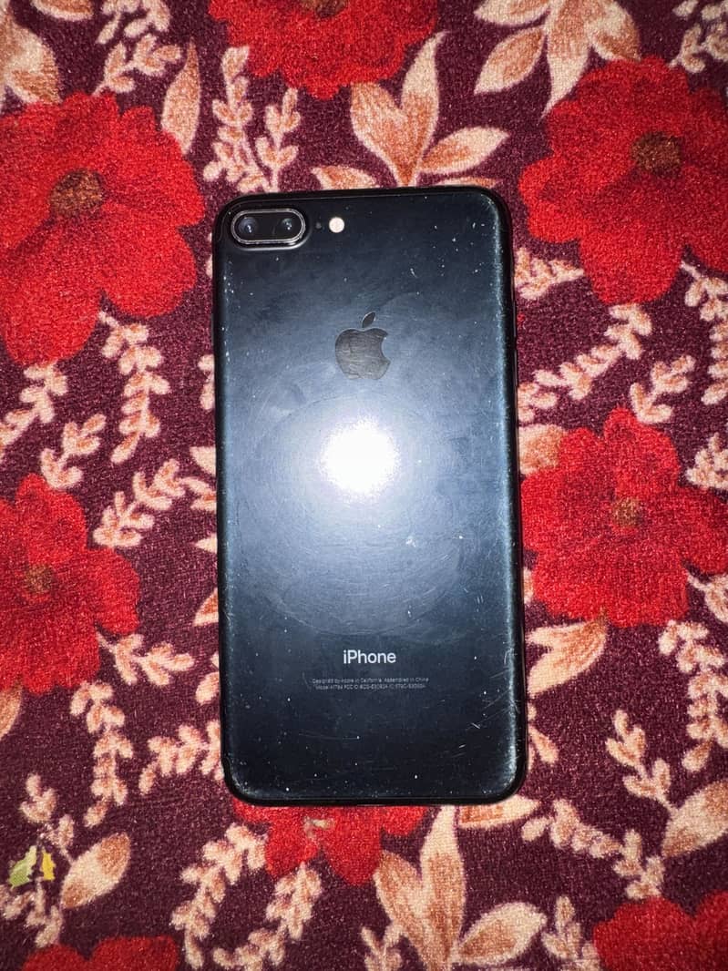 Apple iPhone 7 Plus 0