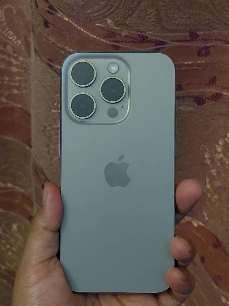 iPhone 15 Pro JV 0