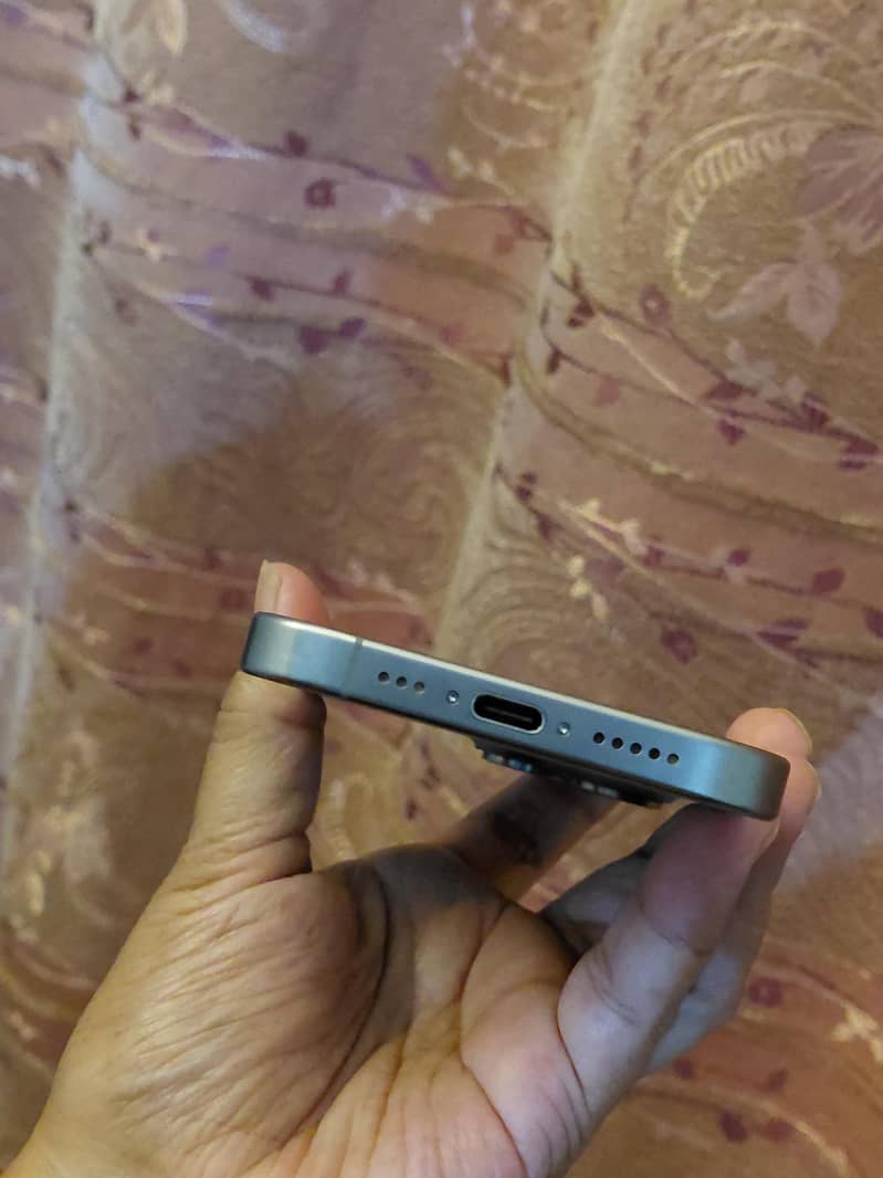 iPhone 15 Pro JV 2