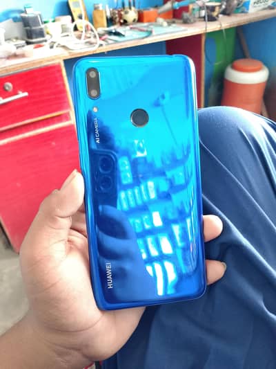 Huawei Y7 Prime 2/32 official pta approved only mobile all ok