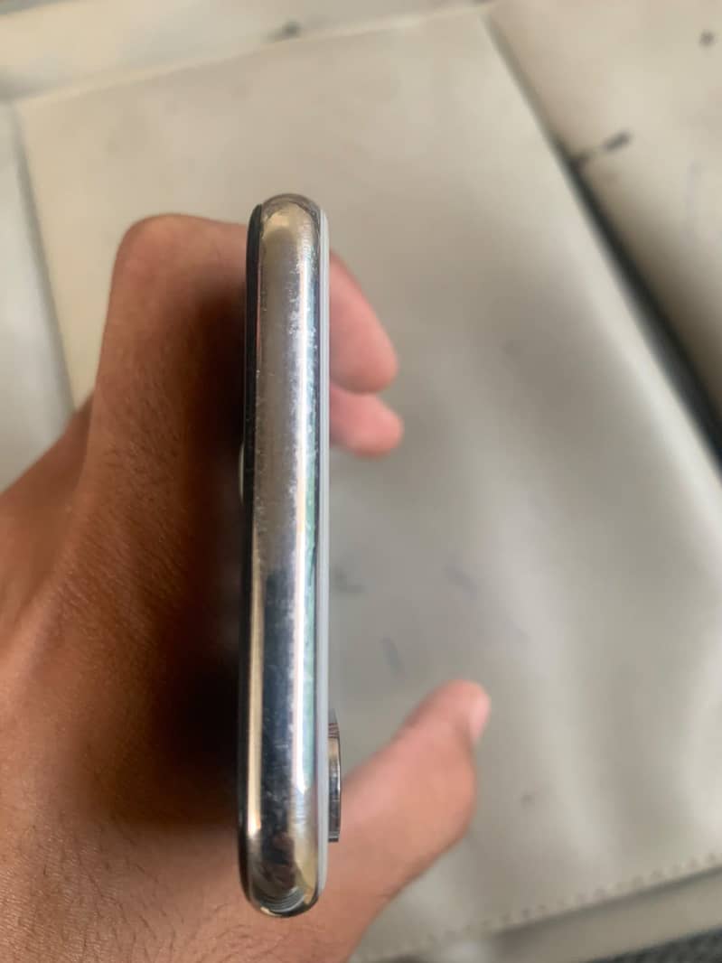 Apple iPhone X 2
