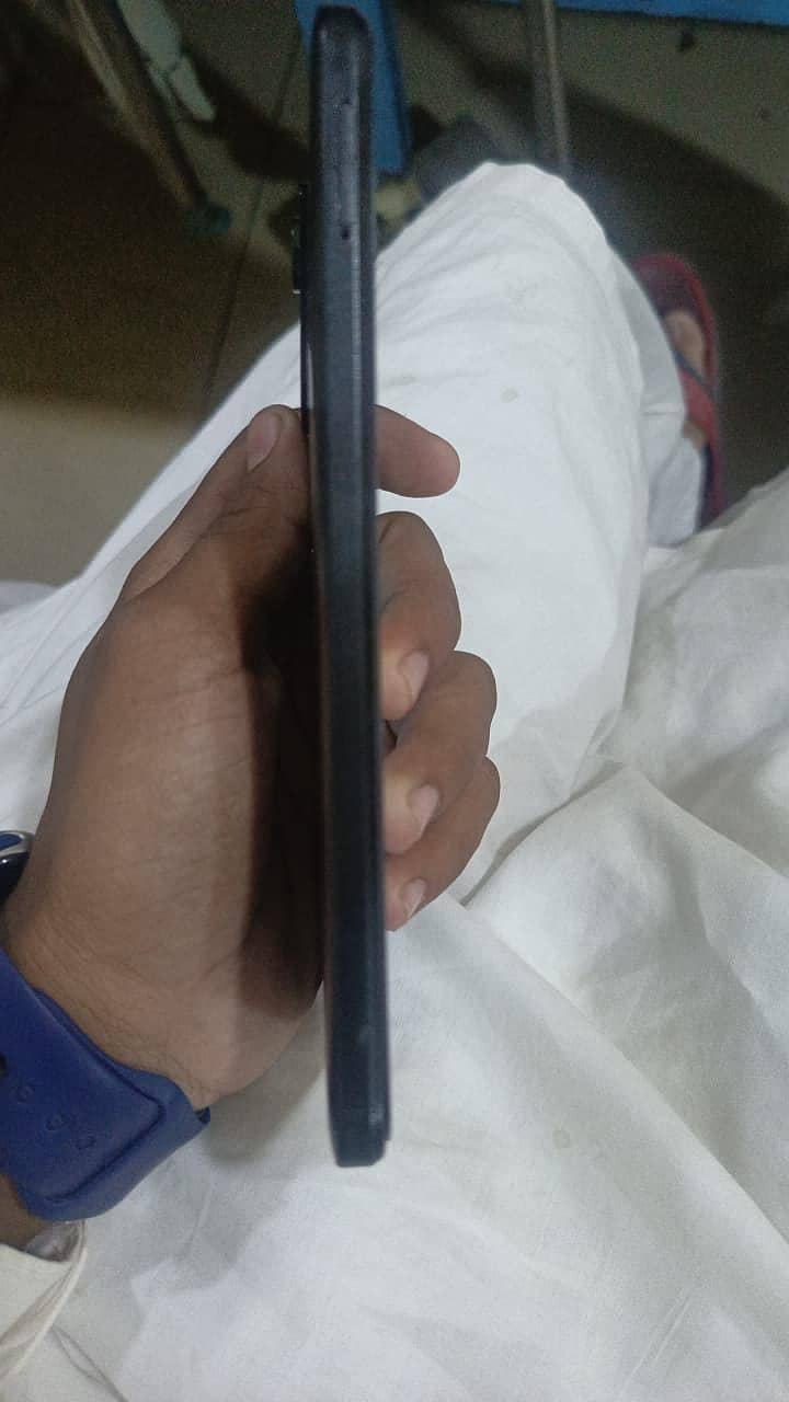 Xiaomi Redmi Note 12S 4