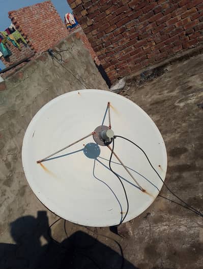 4 Fit dish for sale