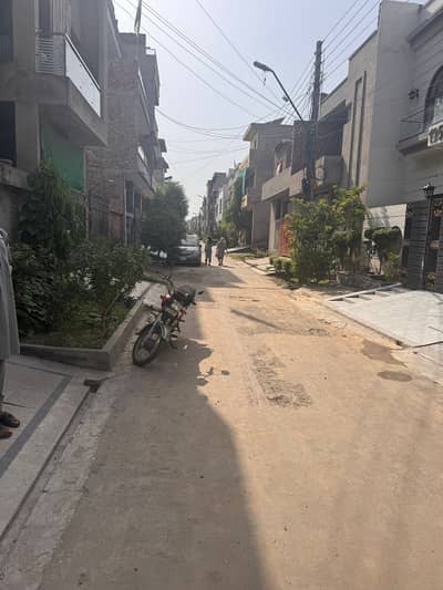 5MARLA PLOT FOR SALE IN PUNAB UNIVERSITY SOCIETY PH 2 LAHORE
