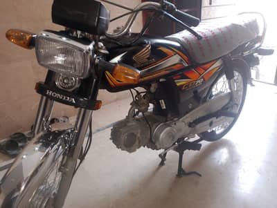 HONDA CD 70 2022 MODEL         RS. 115000