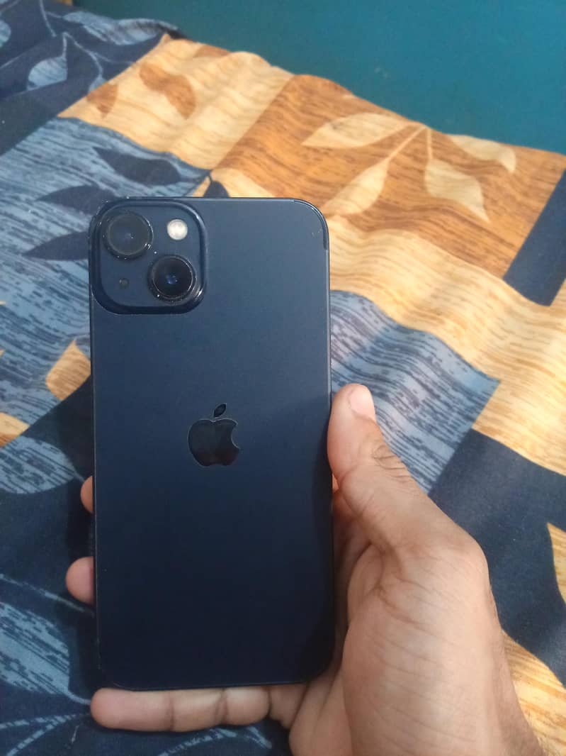Apple iPhone 13 1