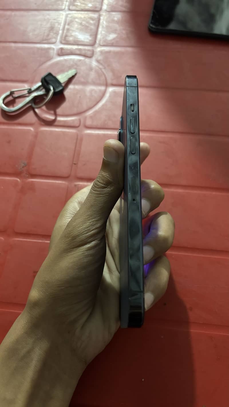 Apple iPhone 12 Pro Max 2