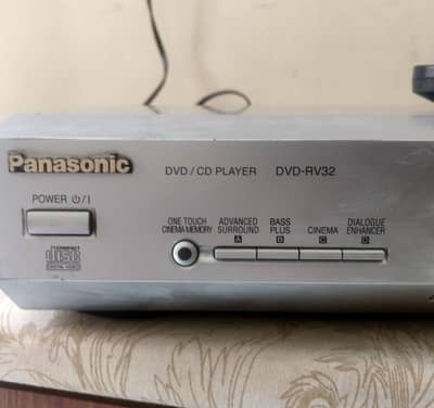 Panasonic DVD-RV32 DVD/CD Player