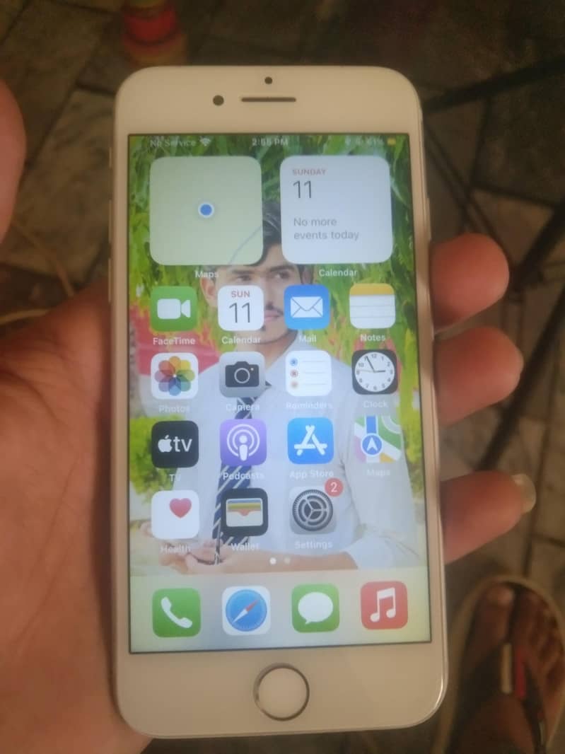 Apple iPhone 7 3