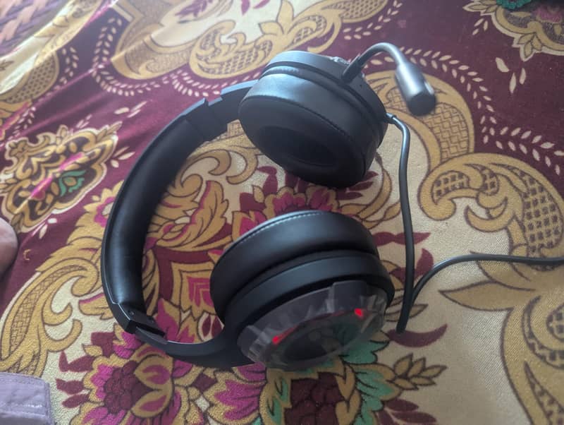 Edifier gaming usb headset 5