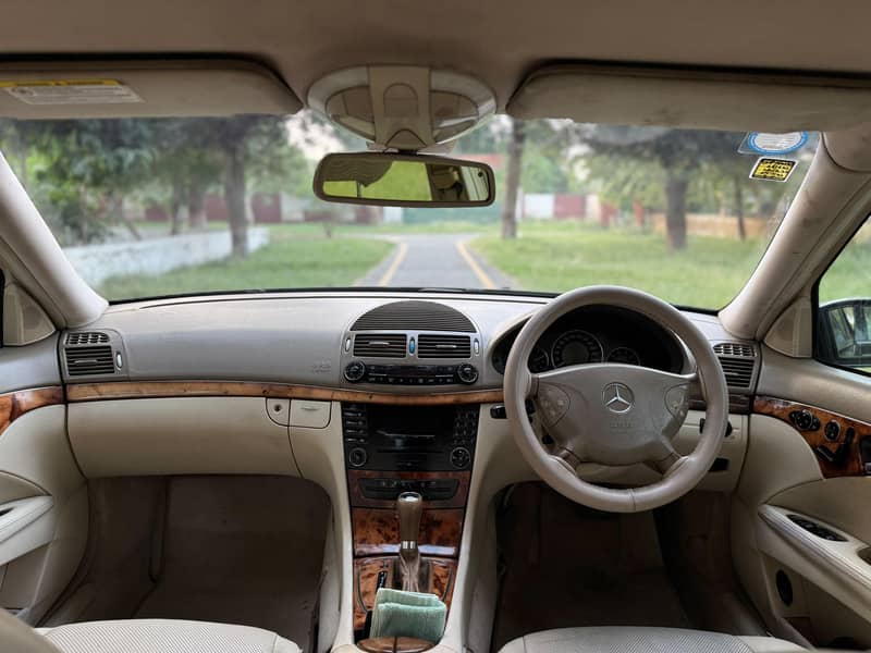 Mercedes E Class 2004 6