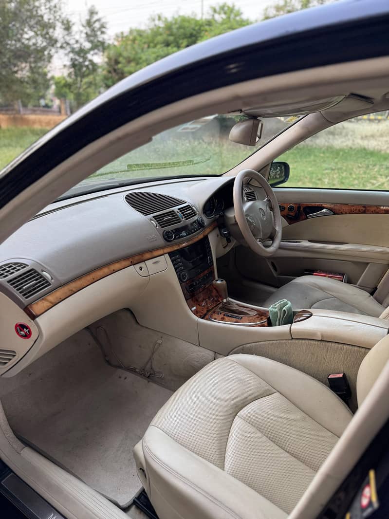 Mercedes E Class 2004 9