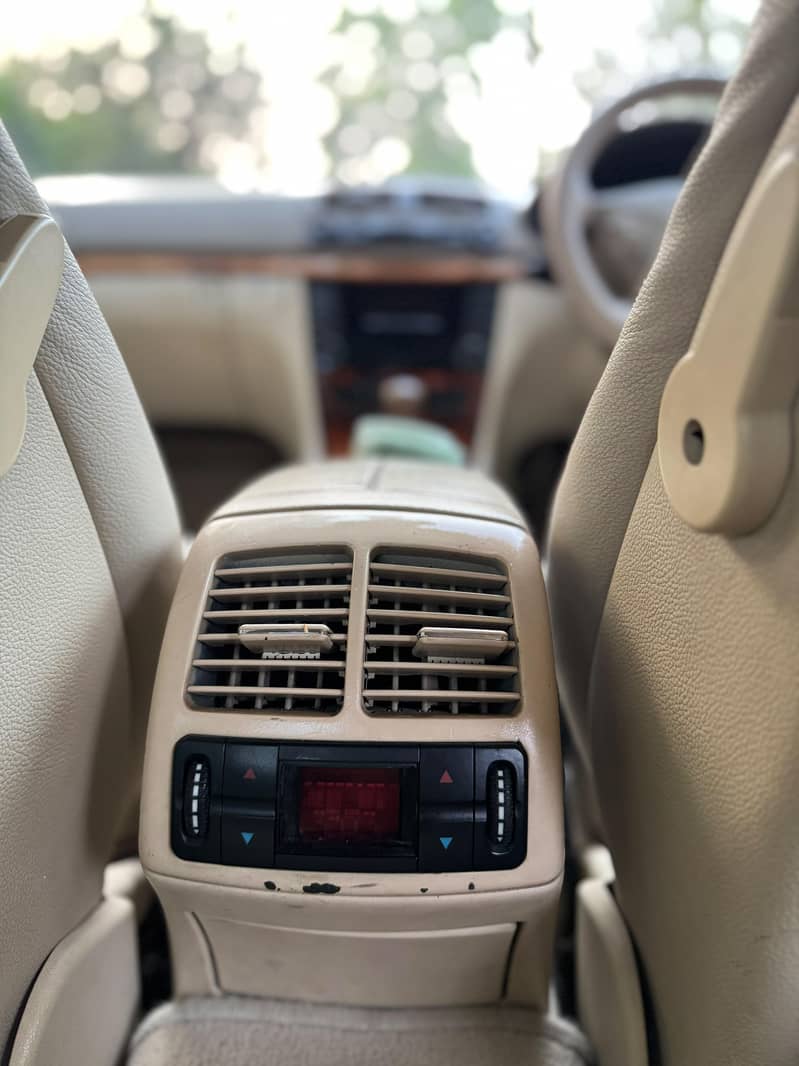 Mercedes E Class 2004 11