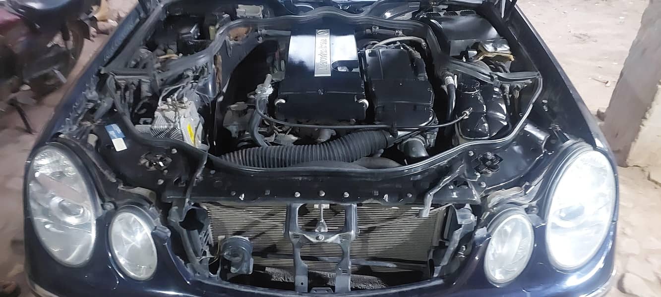 Mercedes E Class 2004 15