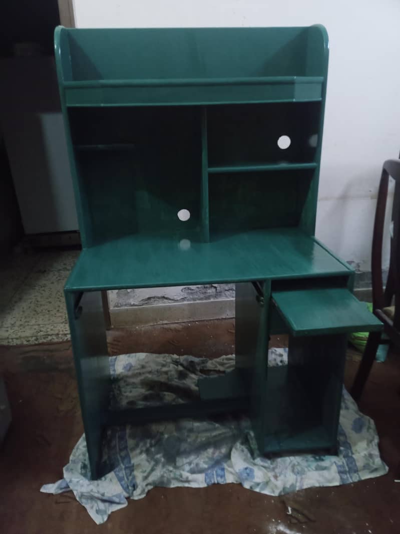 computer table 1