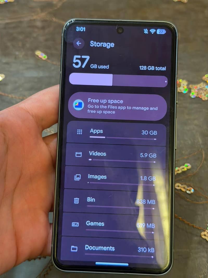 Google Pixel 8 4