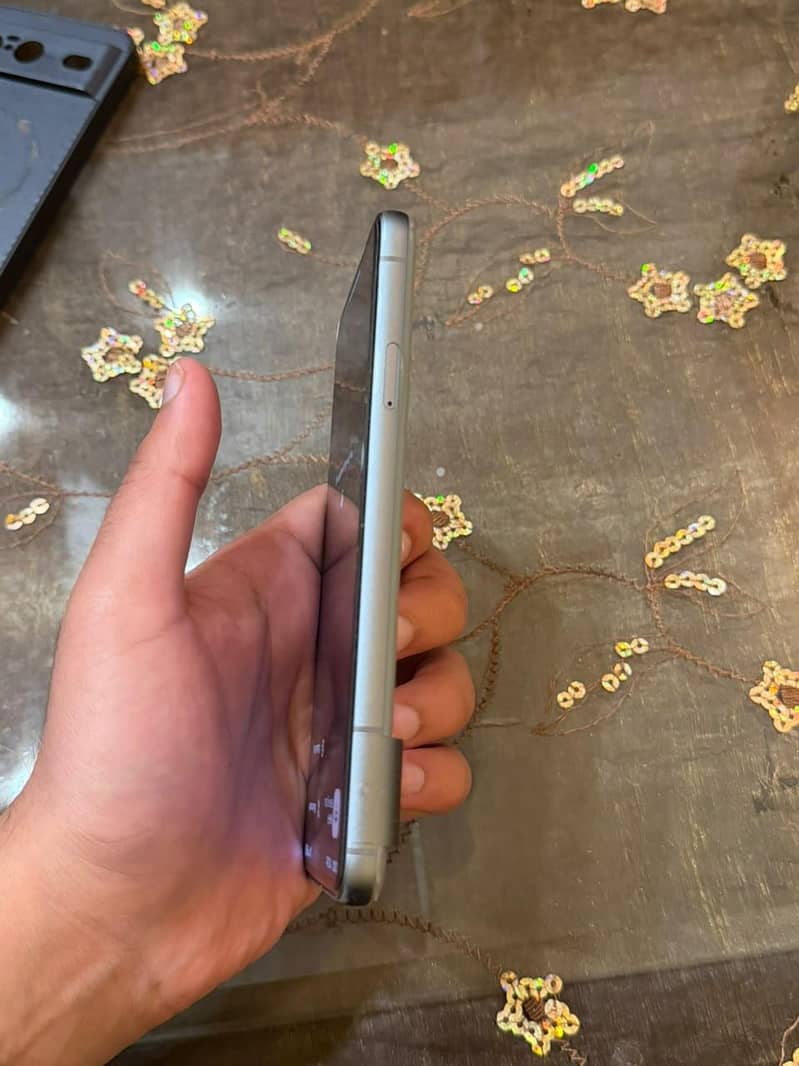 Google Pixel 8 8