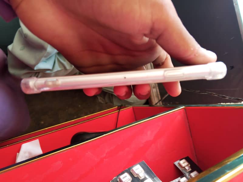 Apple iPhone 6S 1