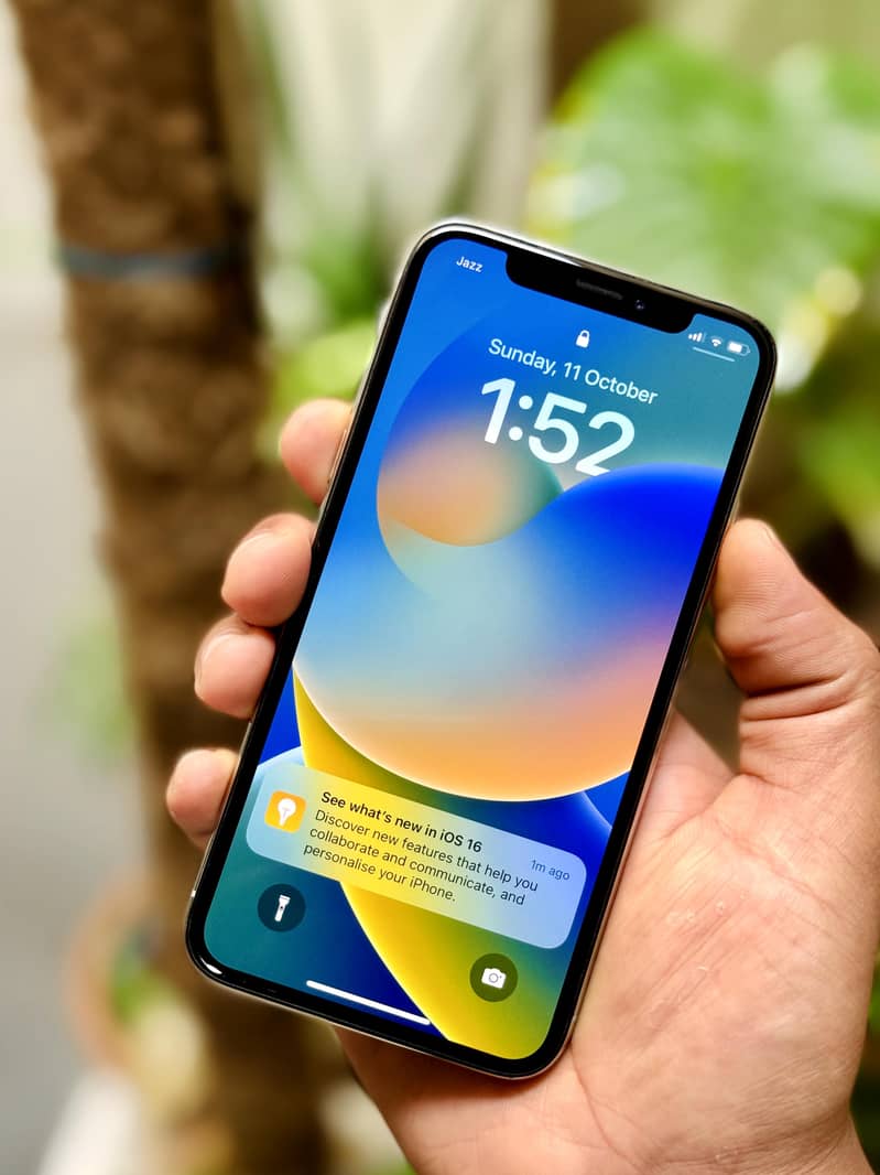 Apple iPhone X 64gb PTA Approved urgent sale 3