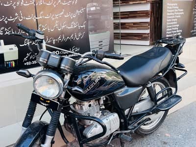Suzuki Gs 150