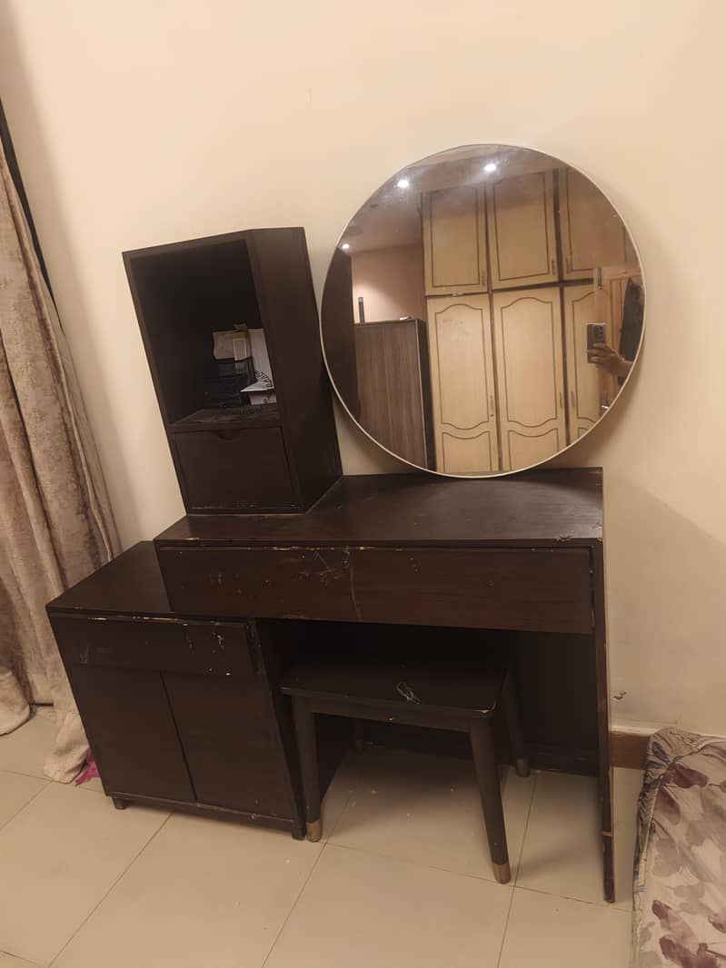 bubble bed with dressing table 1