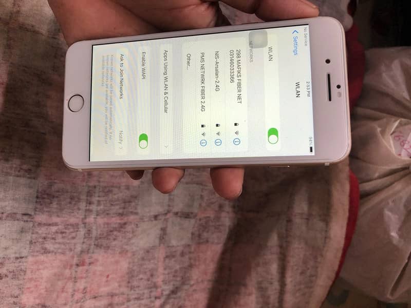 Apple iPhone 7 Plus 1