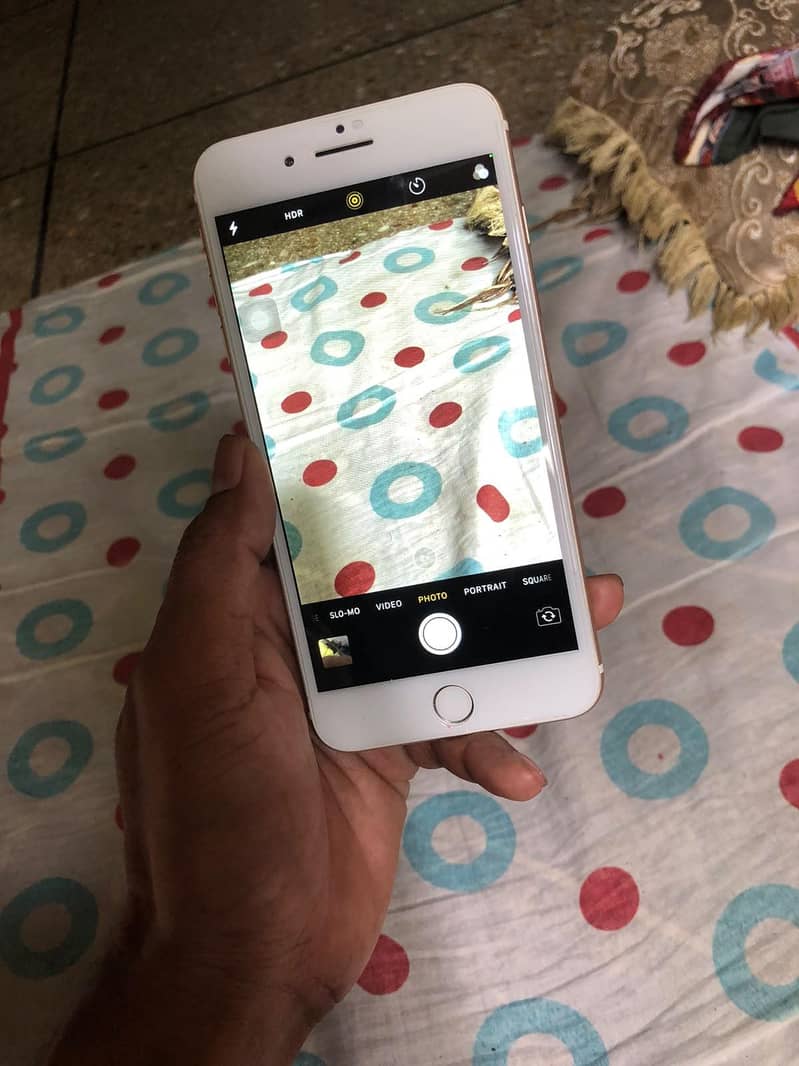 Apple iPhone 7 Plus 2