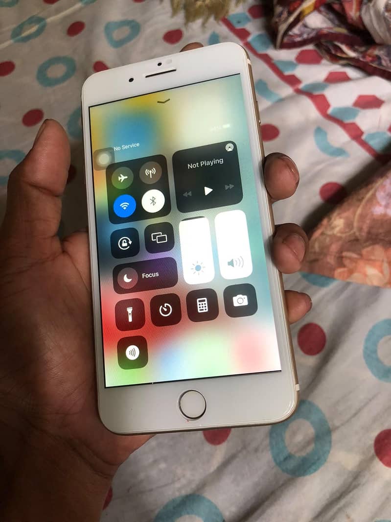 Apple iPhone 7 Plus 8