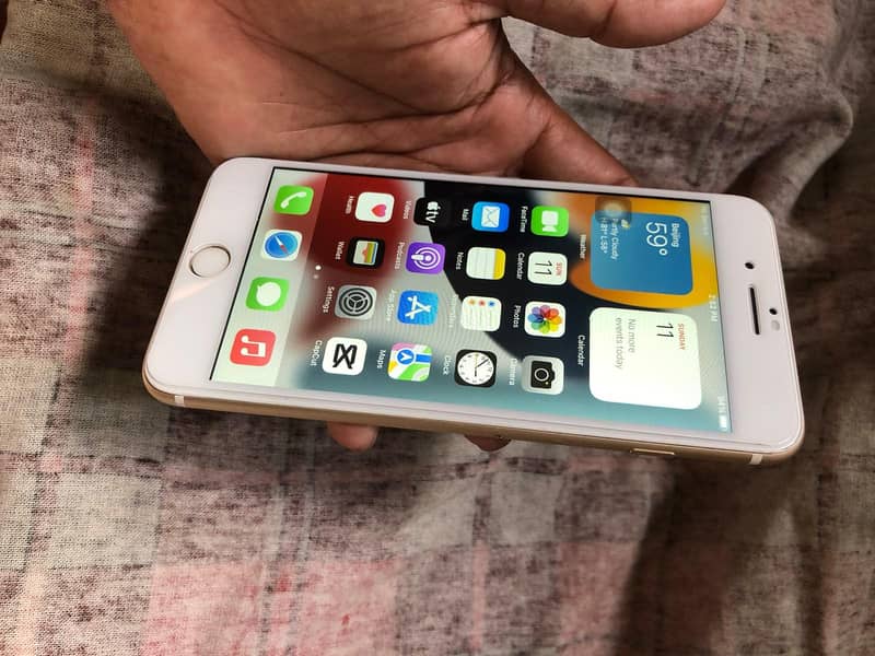 Apple iPhone 7 Plus 9