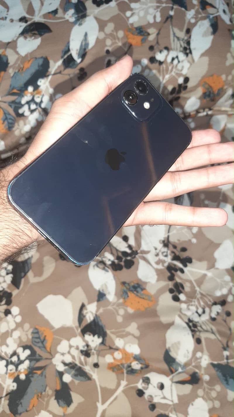 Apple iPhone 12 7