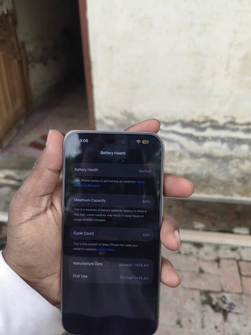 Apple iPhone 15 Pro Max 4