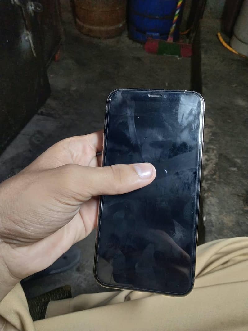 iphone 11 pro 3