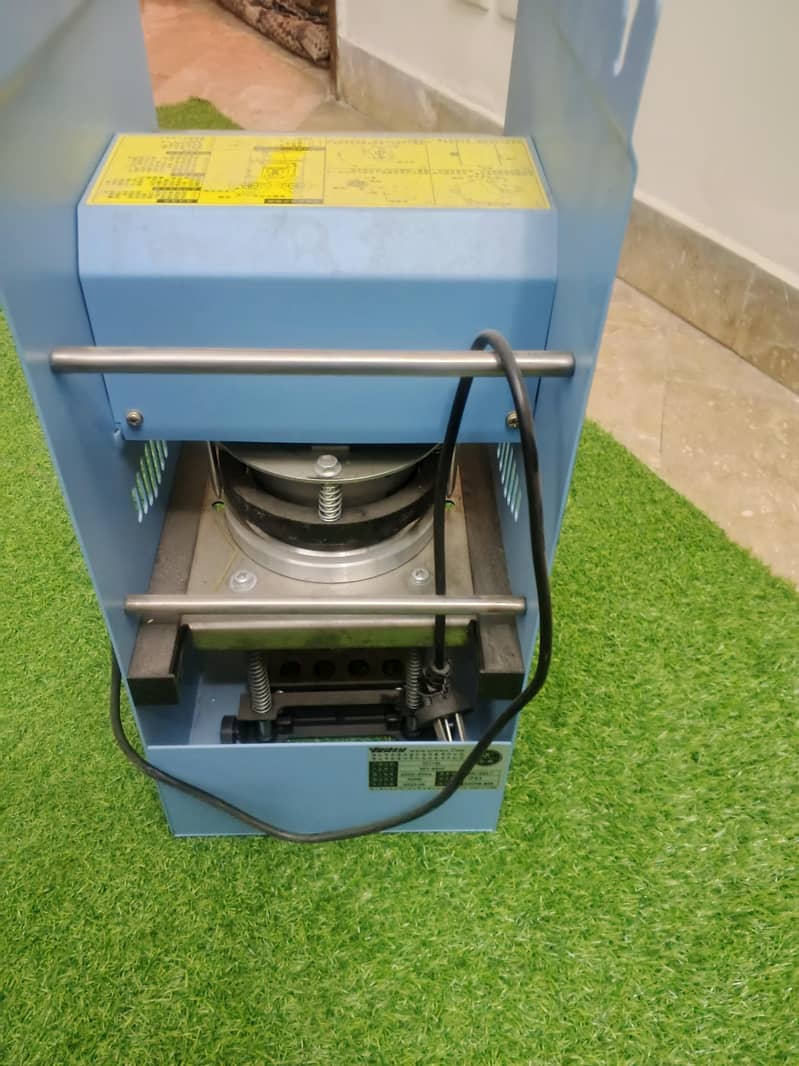 Cup sealing machine 6